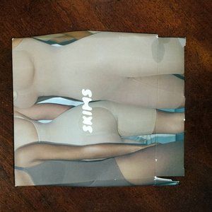 SKIMS Women's Low Back Mid Thigh Bodysuit Shapewear Sienna Size XXS/XS